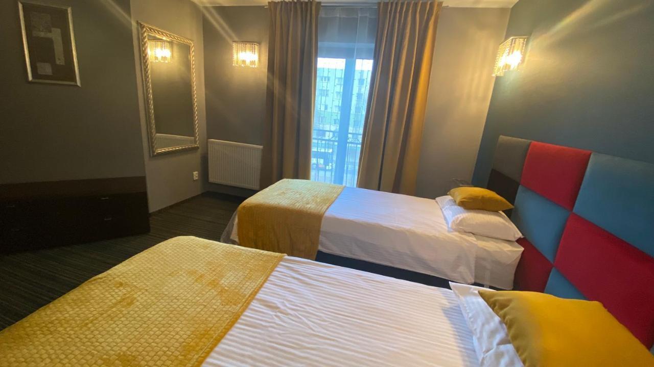 Hotel Marta Олава Екстериор снимка